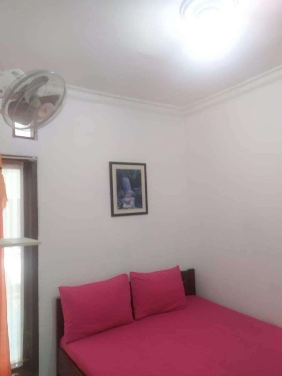 Endah Homestay Syariah Purwokerto Buitenkant foto