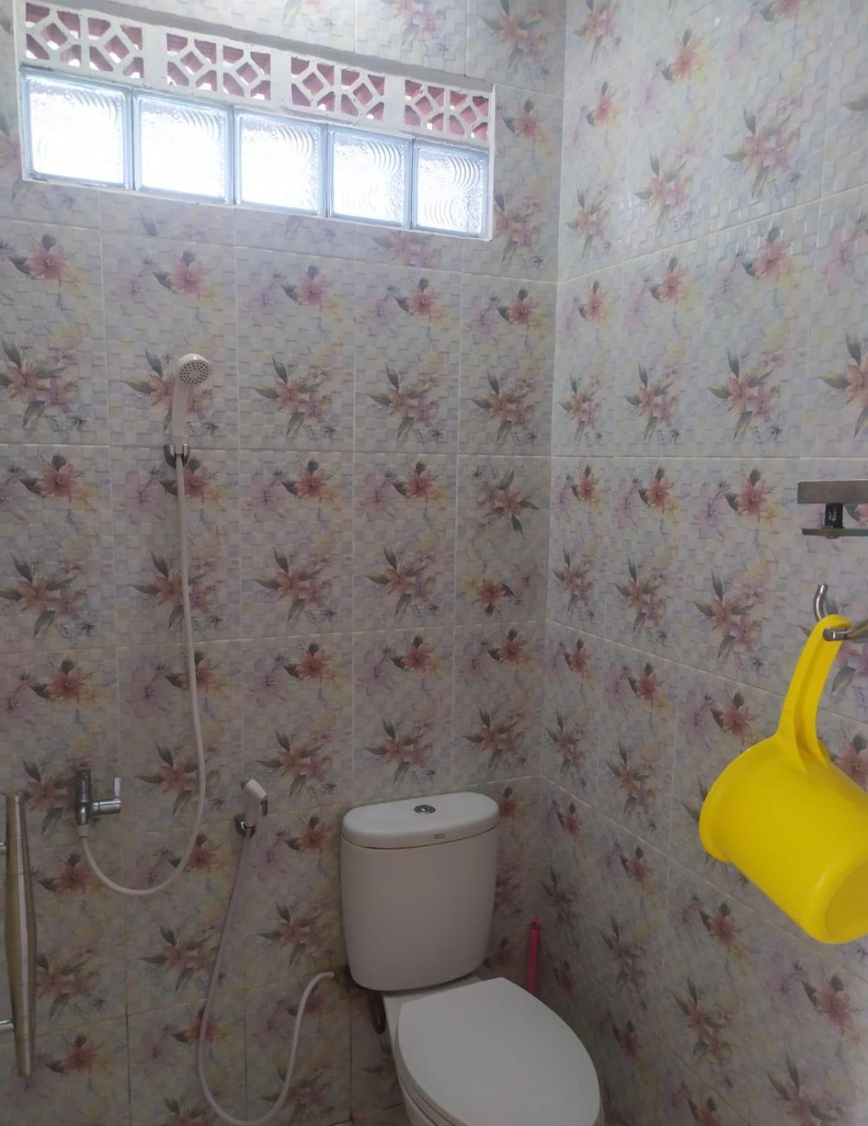 Endah Homestay Syariah Purwokerto Buitenkant foto